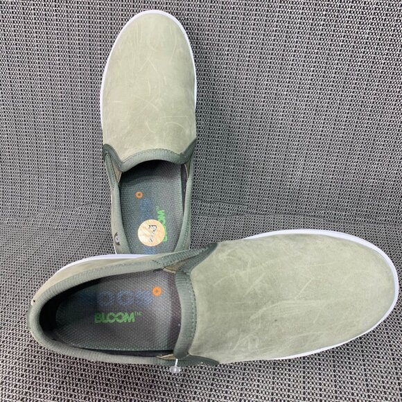 BOGS Women's Size 7 Kicker Slip on Leather Shoe Sneaker casual shoes - Picture 2 of 9